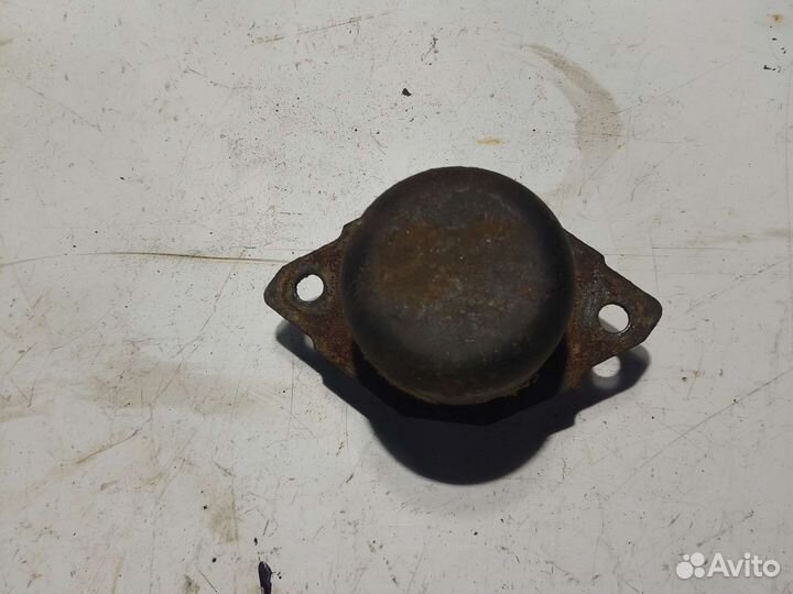 Подушка кпп Volkswagen Golf Passat