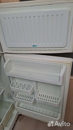 Холодильник Stinol