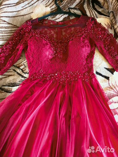 Вечернее платье