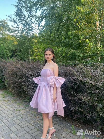 Платье праздничное женское