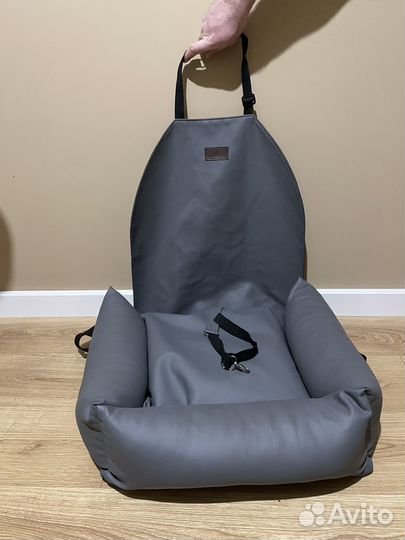 Кресло автомобильное для собак