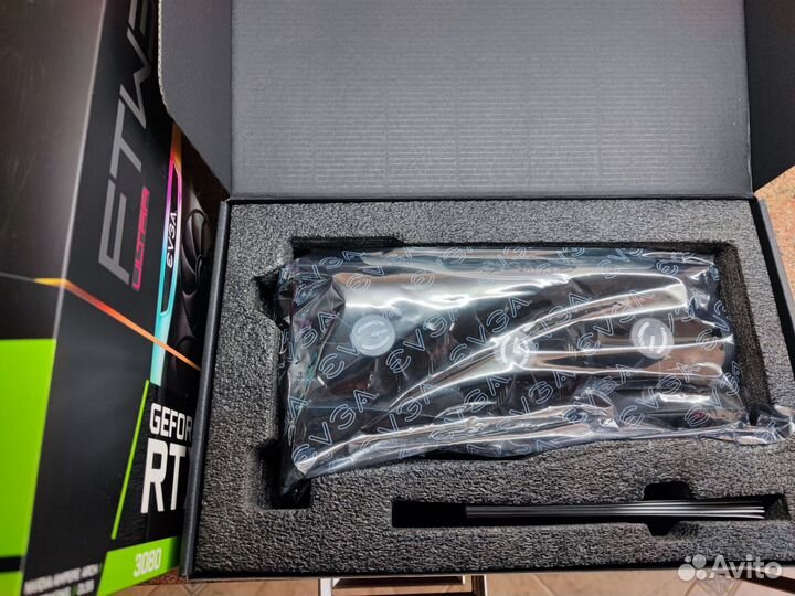 Видеокарта evga GeForce RTX 3080 FTW3 ultra no LHR