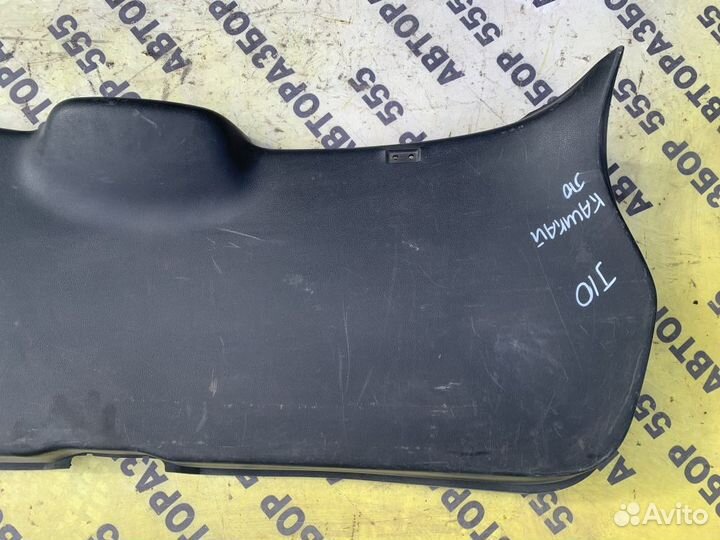 Обшивка двери багажника Nissan Qashqai