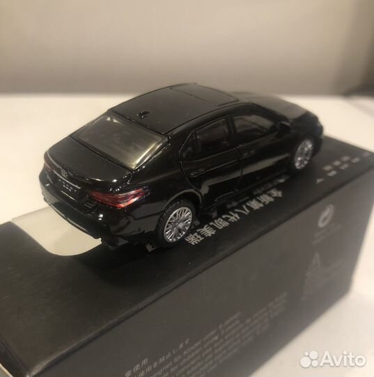 1/64 Toyota Camry 70