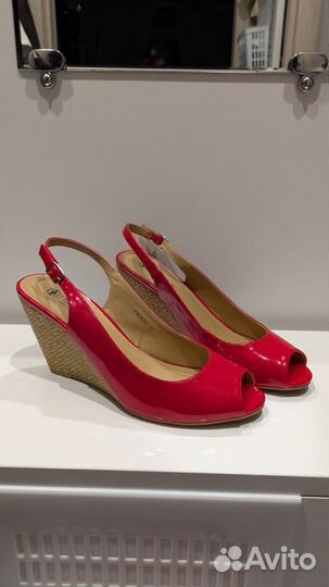 Босоножки женские 41 размер на танкетке