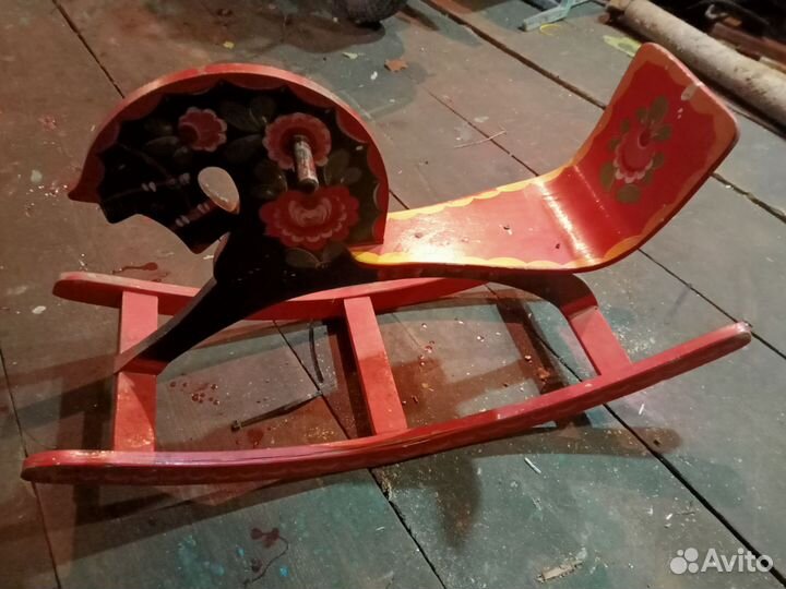 Лошадка качалка деревянная(торг)