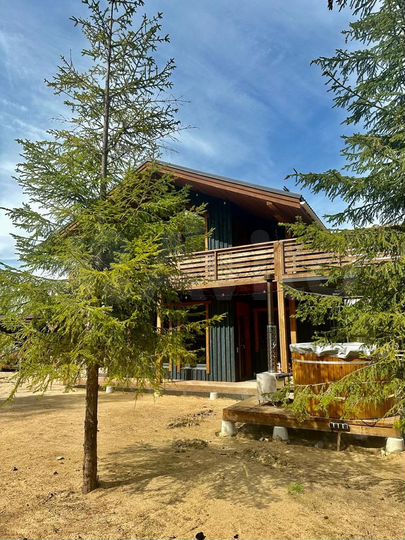 Дом 196 м² на участке 12 сот.