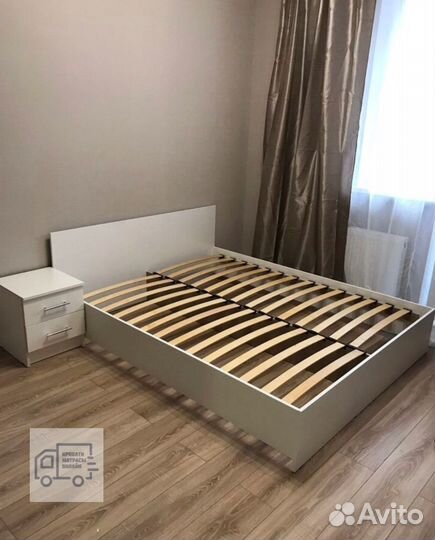 Кровать двуспальная