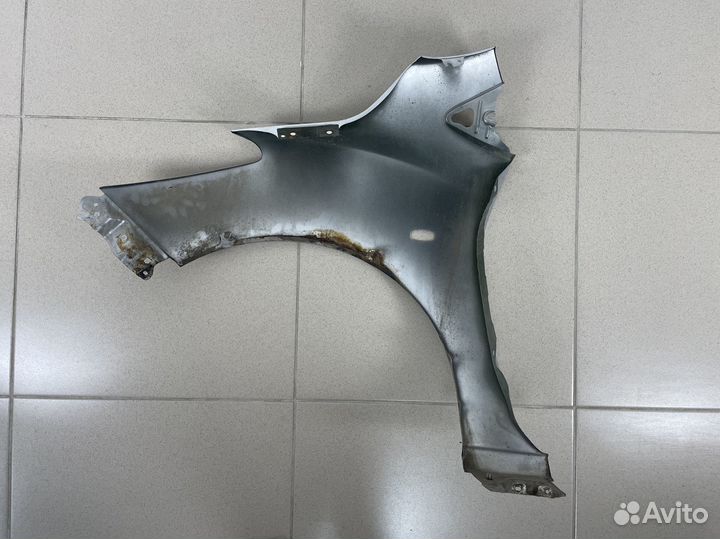 Крыло переднее правое Мазда 2