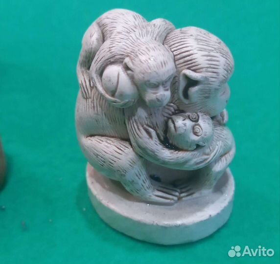 Статуэтка окимоно /нэцке/для процветания богатства