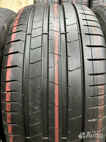 Pirelli P Zero PZ4 245/45 R20 и 275/40 R20