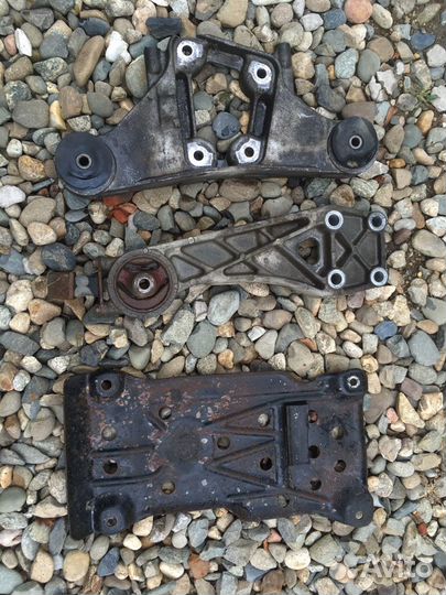 Подушка заднего редуктора Toyota Noah 2002, AZR 65