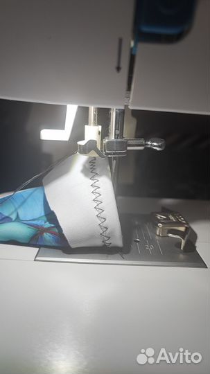 Швейная машинка bernette