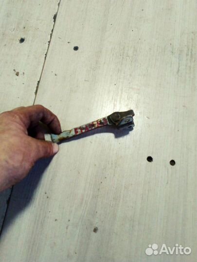 Ограничитель двери Fiat Albea седан 1 2009