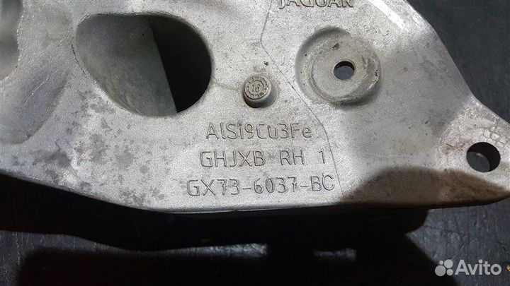 Кронштейн двигателя Jaguar Xe X760 204PT 2017