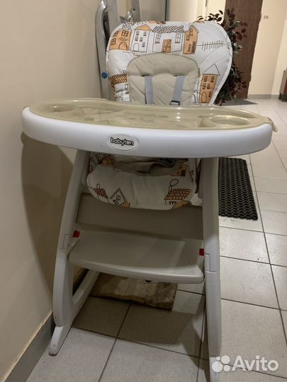 Столик для кормления ребенка