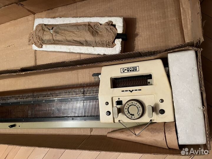 Вязальная машина Нева 6