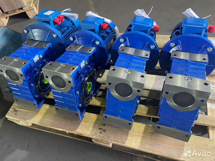 Мотор-редуктор 3мп, 4мц2С, nmrv