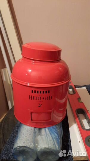 Банка красная новая для весового чая