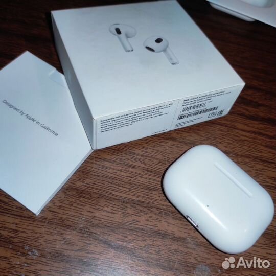 Пустая коробка от airpods 3