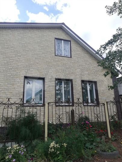 Дом 98 м² на участке 8 сот.