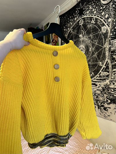 Свитер женский