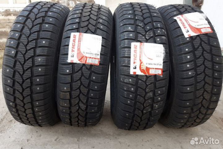 Mazzini Ice Leopard 215/55 R16 97T