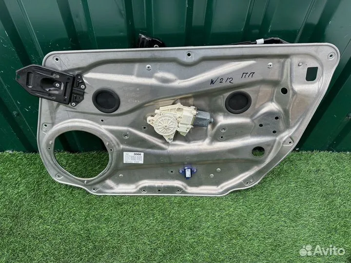 Стеклоподъемник передний правый Mercedes w212