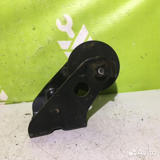 Кронштейн двигателя передний Ниссан Теана