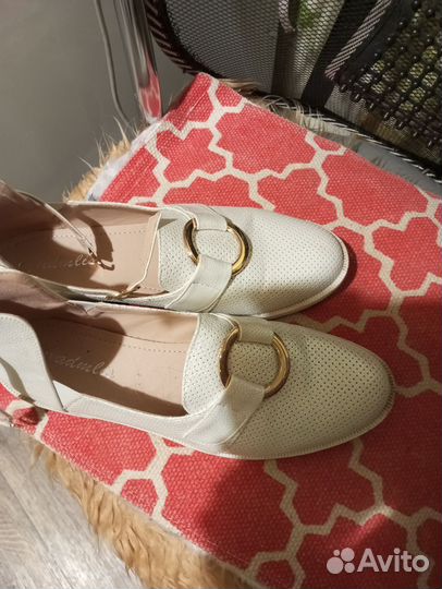 Туфли,почти новые одевала один раз только 40р