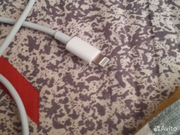 Зарядка для iPhone