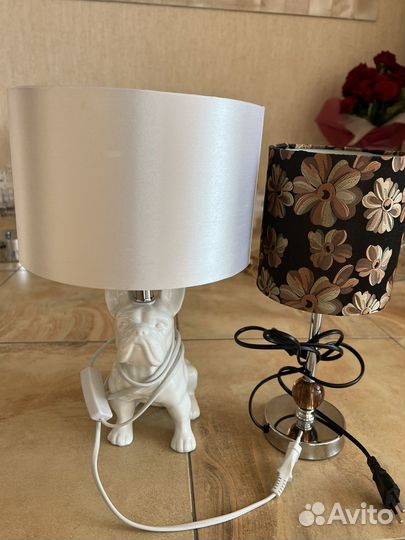 Лампа настольная