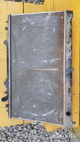 Продаю радиатор на faw b50