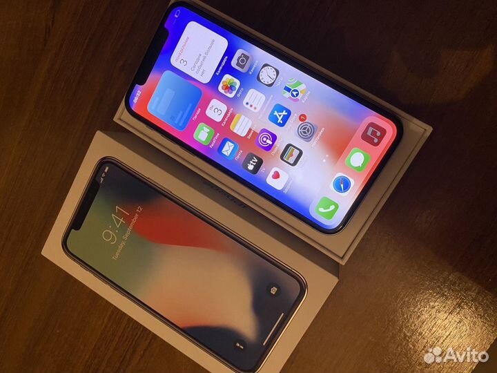 iPhone X, 64 ГБ