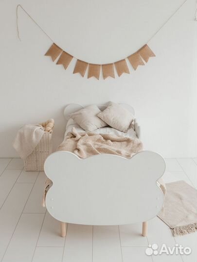 Кровать детская с бортиком мишка новая