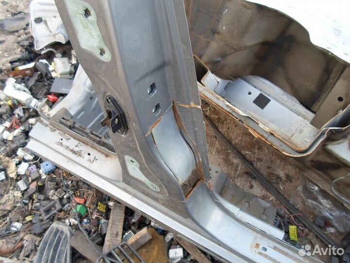 Порог правый (Mercedes-Benz E-class)