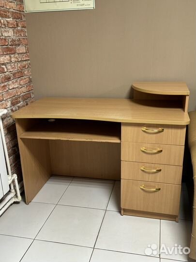 Стол офисный ,парта