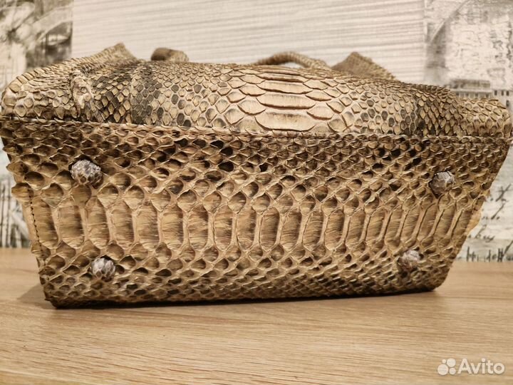 Сумка из кожи питона