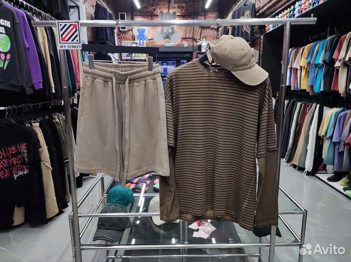 Шорты Off Street