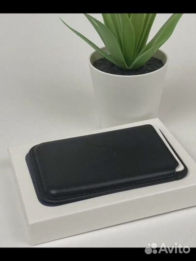 Картхолдер apple