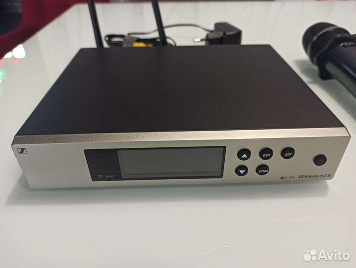 Радиосистема Sennheiser EW 100 G4-835