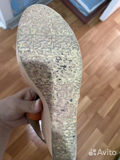 Босоножки женские 37 размер