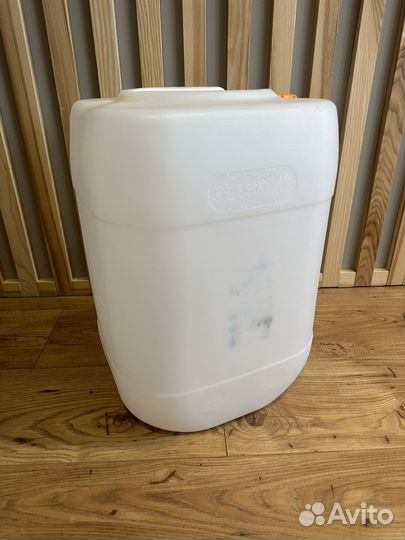 Канистра пластиковая 40 литров