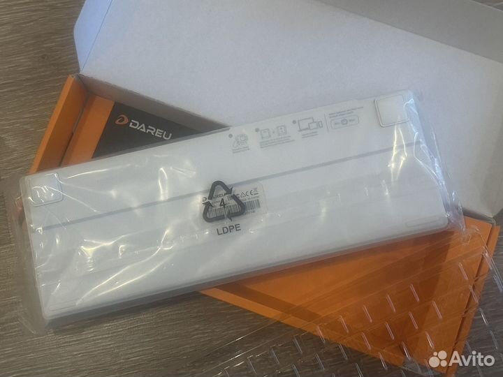 Механическая клавиатура новая Dareu EK868