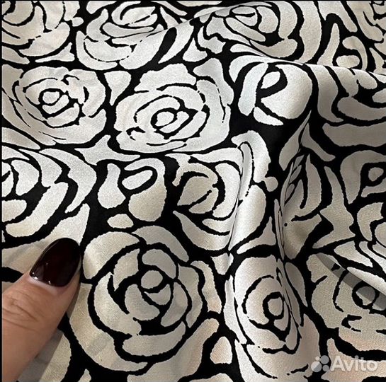 Шелковый платок на голову, шею летний, 70х70