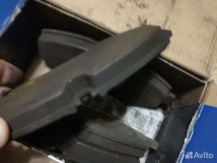 Тормозные колодки Мерседес спринтер/VW Crafter 30