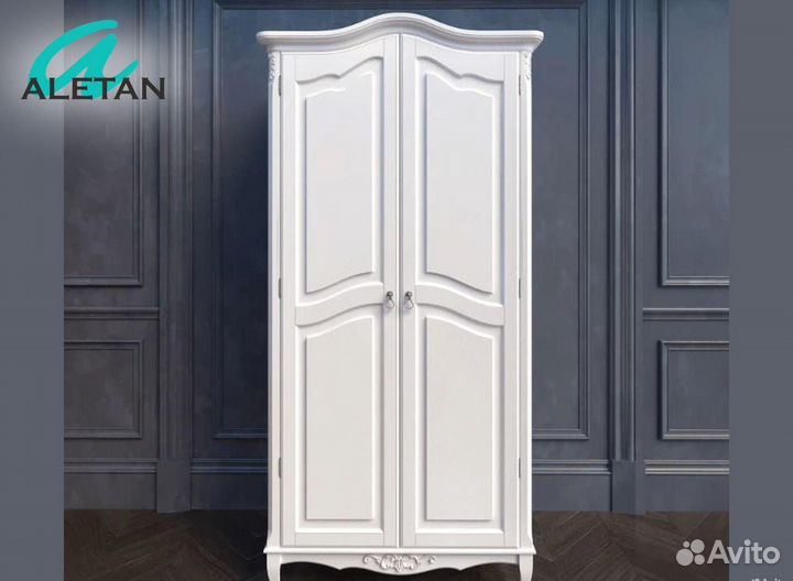 Шкаф распашной 2 двери массив