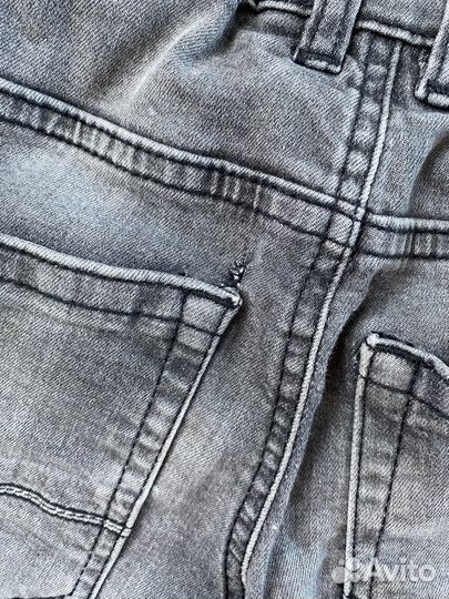 Джинсы на мальчика 122 Reserved