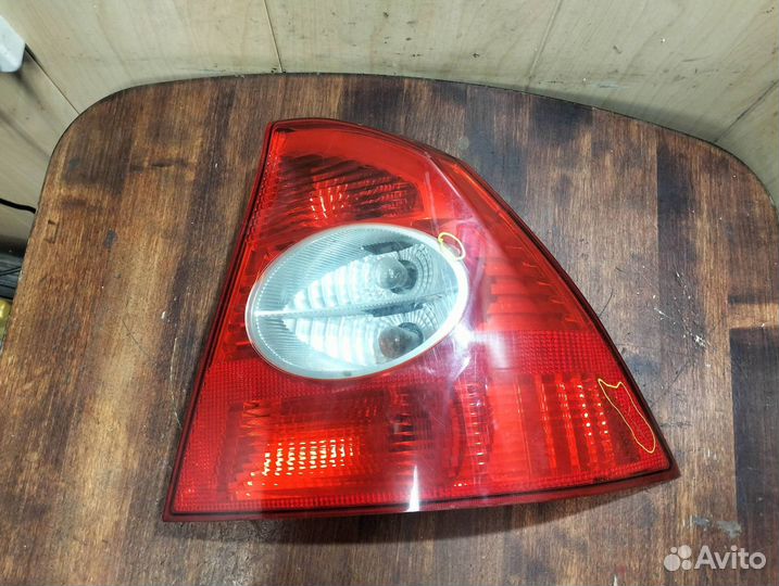Фонарь задний правый Ford Focus 2 2007