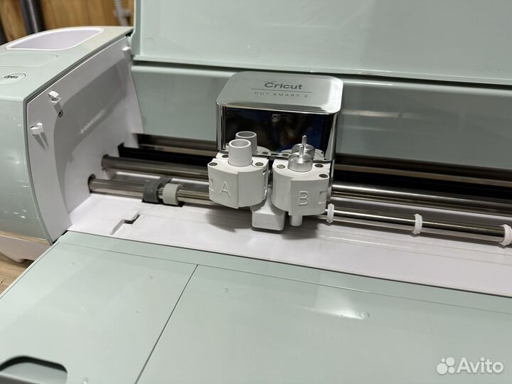 Плоттер Cricut explore Air 2